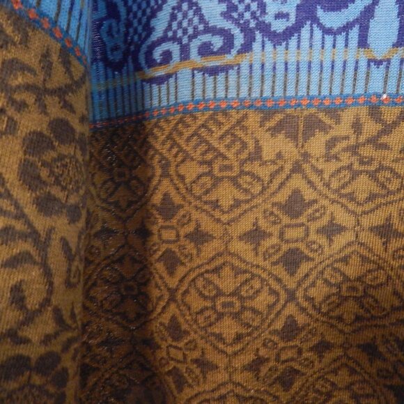 Icelandic Design Sweater Womans Small - Picture 8 of 9